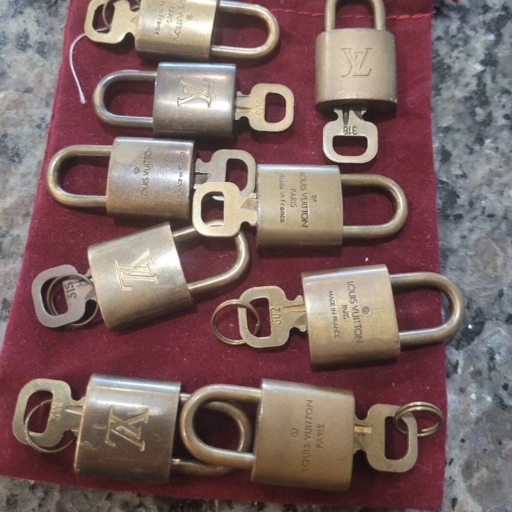 Louis Vuitton Authentic Solid Brass Lock & Key - image 2